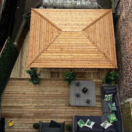Romance On The Rows - Hot Tub City Centre Chester Eksteriør billede